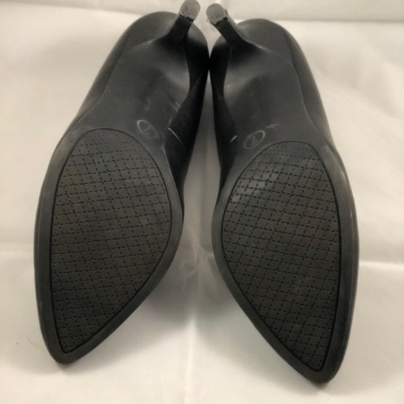 Classic black heels - Picture 4 of 7